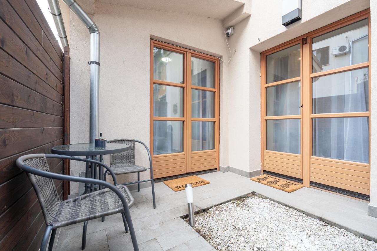 House Flat Apartment Oradea Bagian luar foto